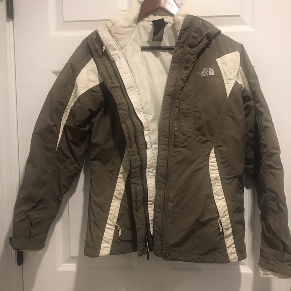 Women’s Northface Rain Jacket - Picture 1 of 5